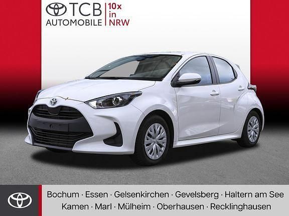 Schneeweiß Gebraucht 2022 Toyota Yaris Hybrid Business Edition | 18.489 € (Superpreis) - Bild 1/4