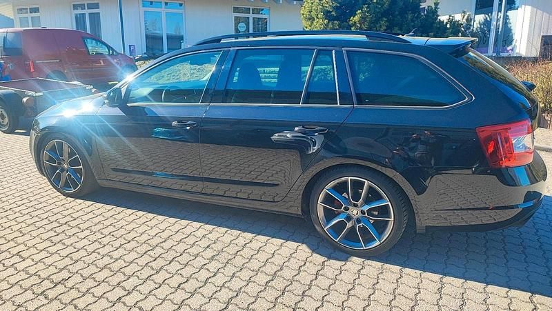 Gebraucht Skoda Octavia RS 184 PS (135 kW) 2016 Schwarz Kleinwagen