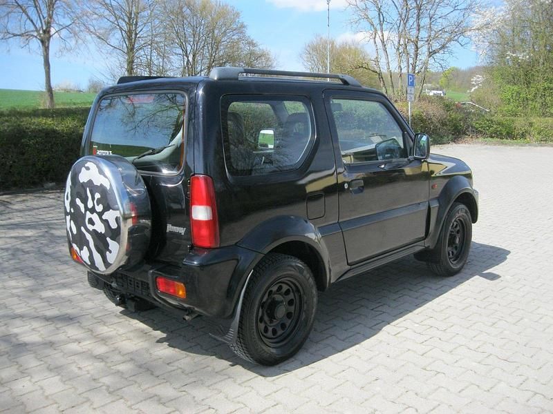Używany Suzuki Jimny 82 KM (60 kW) 2001 Czarny SUV