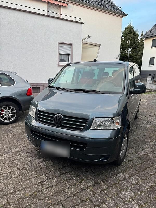 Grün Gebraucht 2005 VW T5 Van | 15.900 € - Bild 1/4