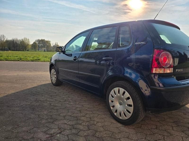 Used VW Polo 80 HP (58 kW) 2007 Blue Hatchback