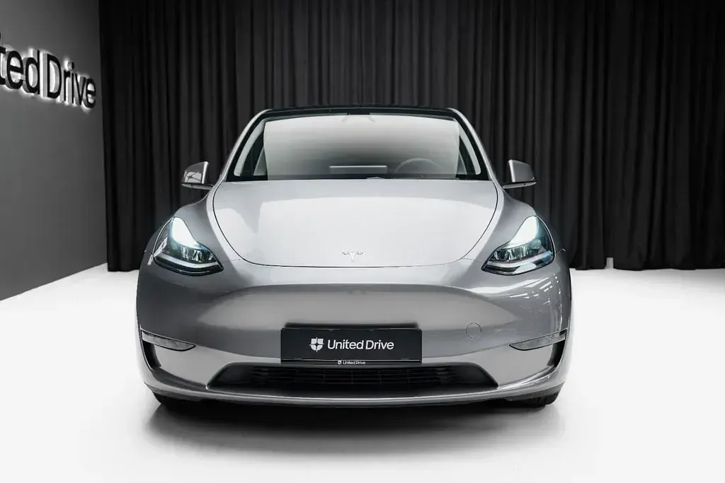 Gebraucht Tesla Model Y 258 kW (351 PS) 2025 Grau SUV