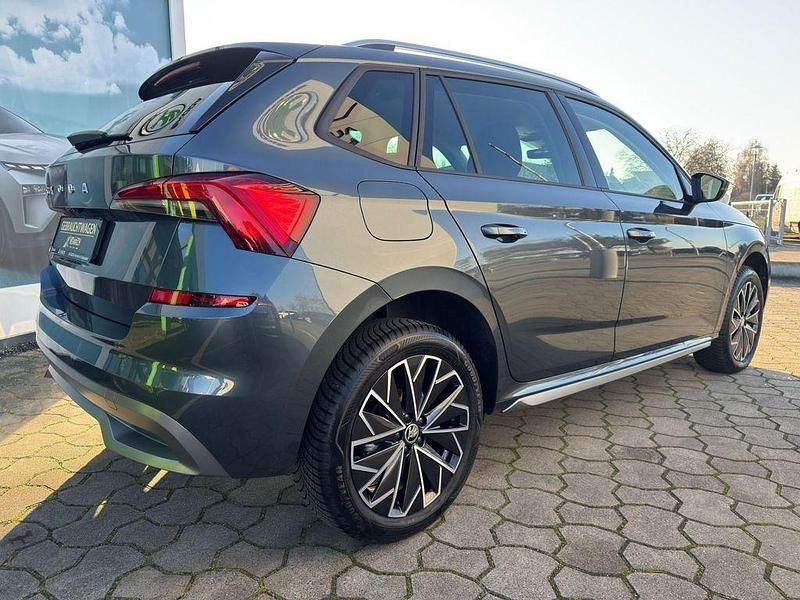 Gebraucht Skoda Kamiq Style 150 PS (110 kW) 2022 Grau SUV