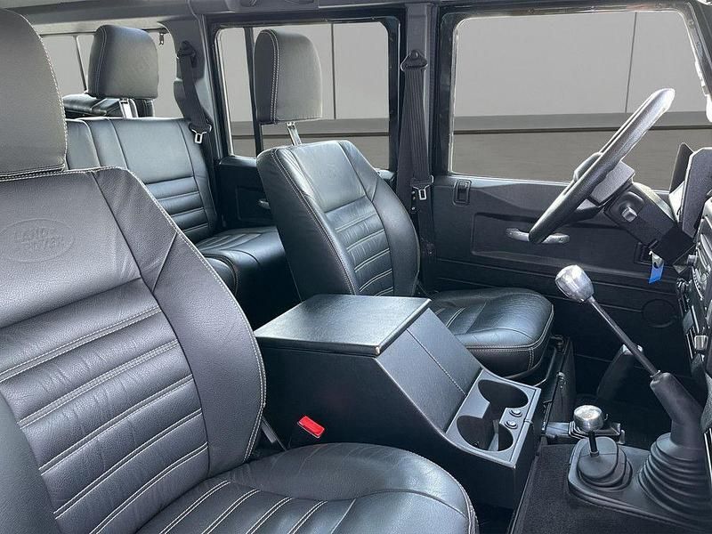 Gebraucht Land Rover Defender SE 122 PS (89 kW) 2006 Schwarz Limousine