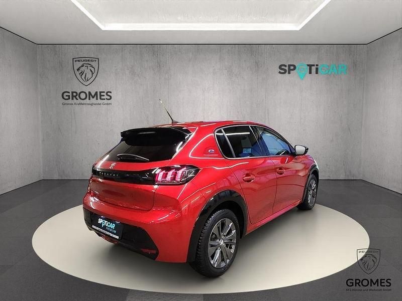 Gebraucht Peugeot e-208 Allure 100 kW (136 PS) 2023 Rot Kleinwagen