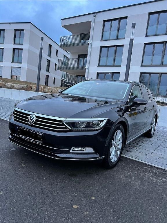 Gebraucht VW Passat Highline 150 PS (110 kW) 2017 Schwarz Limousine