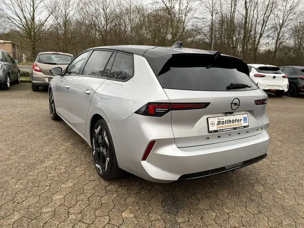 Gebraucht Opel Astra GSe 224 PS (164 kW) 2024 Kristall silber Kleinwagen