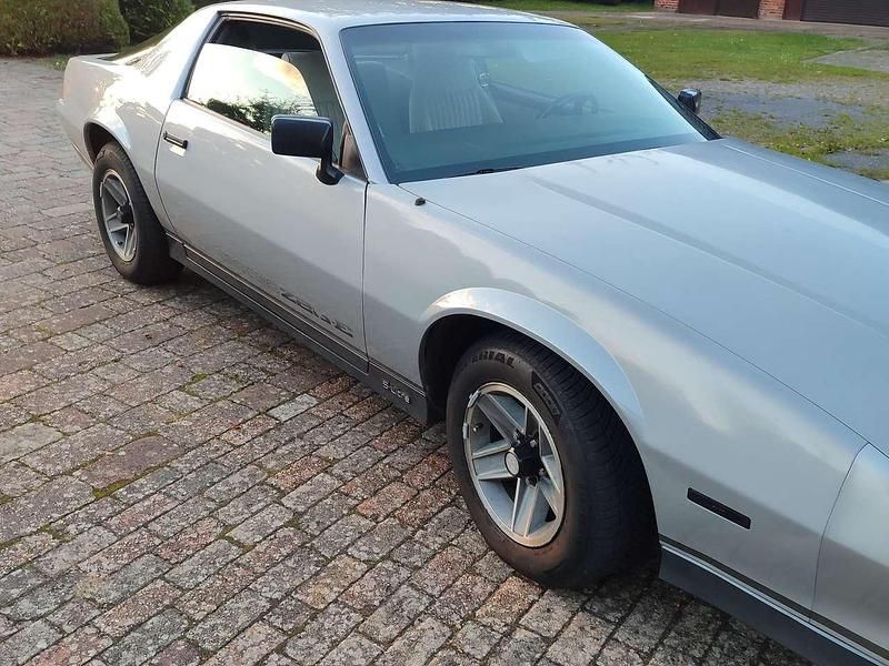 Silber Gebraucht 1983 Chevrolet Camaro Limousine | 13.500 € - Bild 1/4