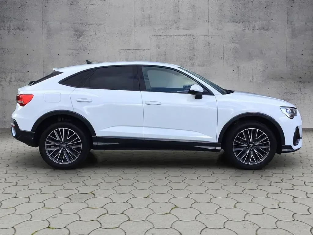 Gebraucht Audi Q3 Sportback 245 PS (180 kW) 2022 Gletscherweiß metallic SUV
