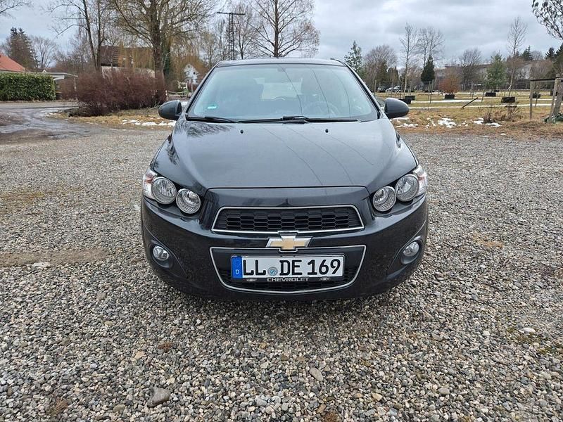 Gebraucht Chevrolet Aveo 116 PS (85 kW) 2013 Schwarz Limousine