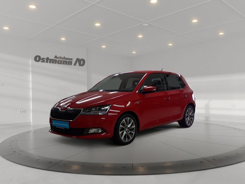 Velvetrot metallic Gebraucht 2021 Skoda Fabia Best of Limousine | 18.475 € (Fairer Preis) - Bild 1/4