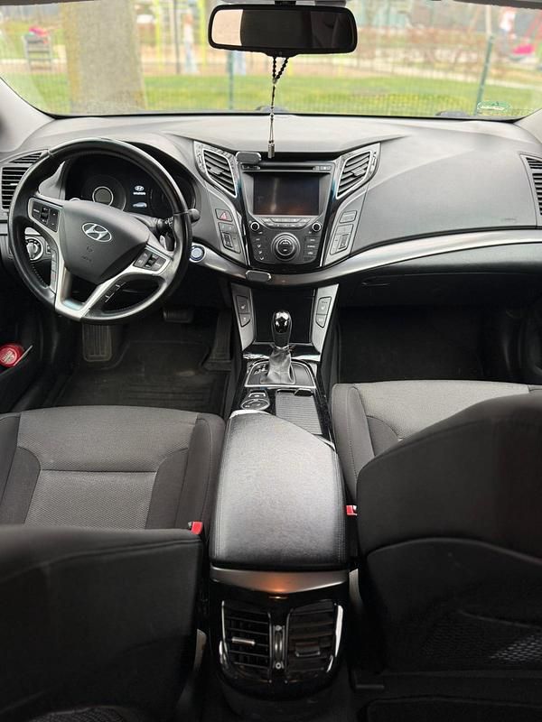 Gebraucht Hyundai i40 136 PS (100 kW) 2014 Schwarz Kombi