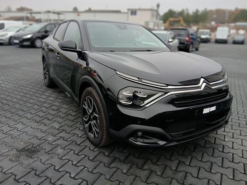 Schwarz Gebraucht 2023 Citroën e-C4 Shine Limousine | 22.800 € (Etwas zu teuer) - Bild 1/3