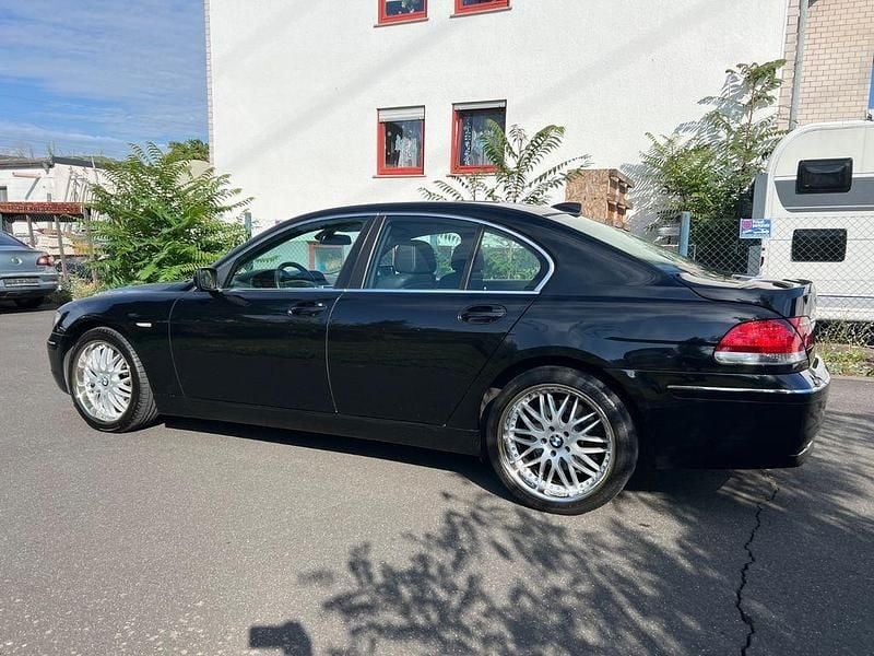 Gebraucht BMW 730 Sport Line 231 PS (169 kW) 2005 Schwarz Limousine