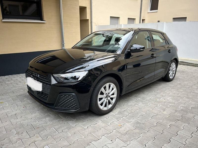Gebraucht Audi A1 Sportback Advanced 95 PS (69 kW) 2022 Schwarz Kleinwagen