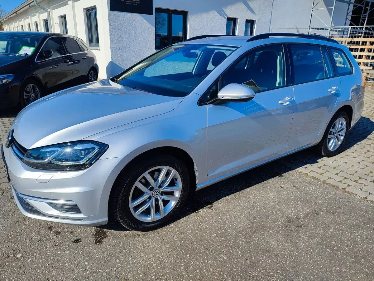 Gebraucht VW Golf VII 116 PS (85 kW) 2018 Silber Kombi