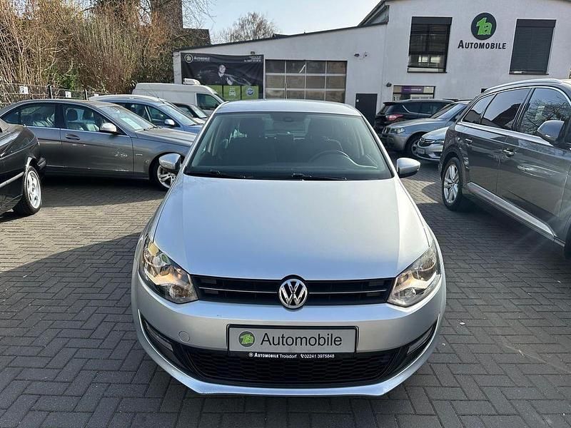 Gebraucht VW Polo Team 86 PS (63 kW) 2010 Silber Kleinwagen