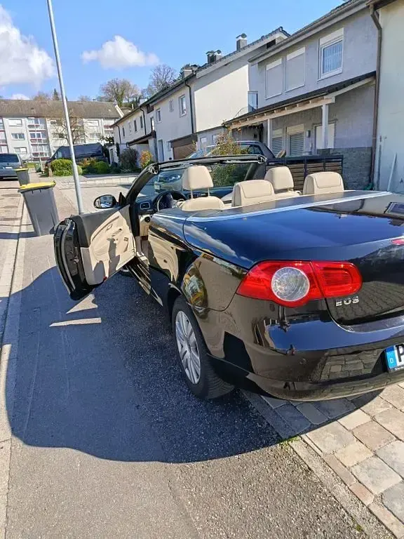 Usado VW Eos 150 HP (110 kW) 2008 Preto Cabrios