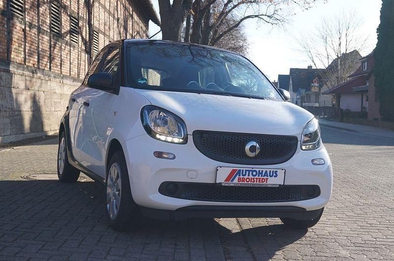 Gebraucht Smart ForFour 90 PS (66 kW) 2019 Schwarz Kleinwagen
