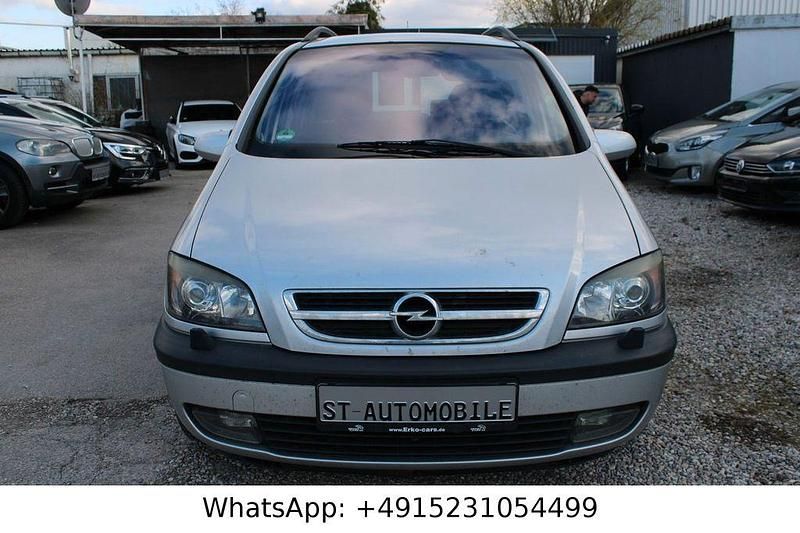 Gebraucht Opel Zafira Elegance 147 PS (108 kW) 2003 Silber Van / Kleinbus