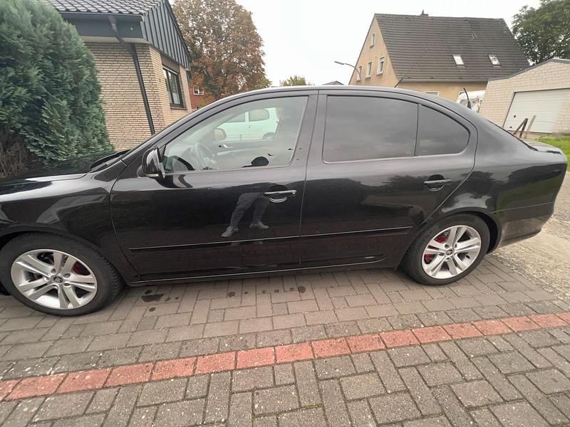 Gebraucht Skoda Octavia 160 PS (117 kW) 2009 Schwarz Limousine