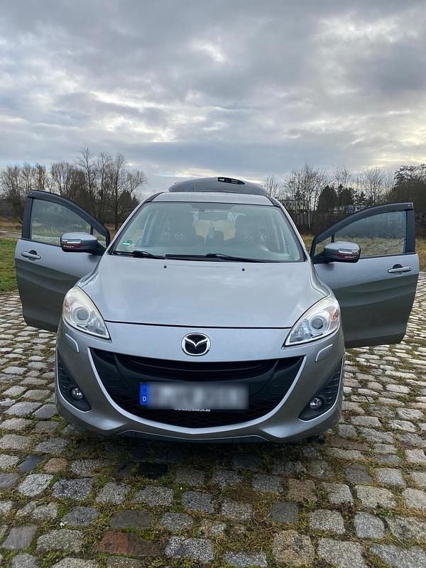Grau Gebraucht 2013 Mazda 5 Van / Kleinbus | 7.200 € (Fairer Preis) - Bild 1/4