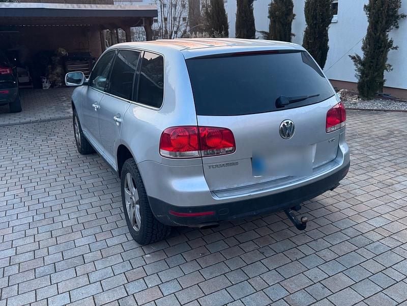 Gebraucht VW Touareg 313 PS (230 kW) 2005 Silber SUV