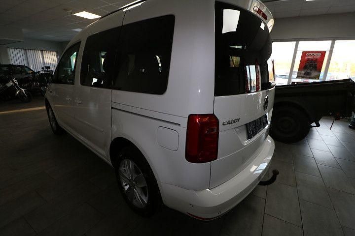 Gebraucht VW Caddy Comfortline 125 PS (91 kW) 2018 Candyweiß Van / Kleinbus