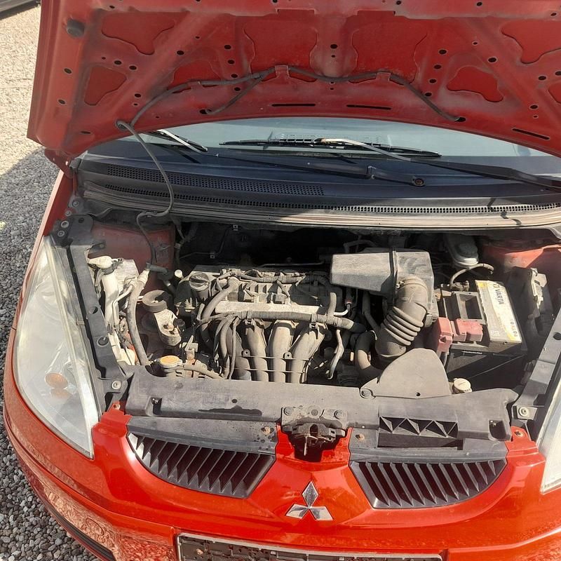 Gebraucht Mitsubishi Colt 95 PS (69 kW) 2009 Rot Kombi