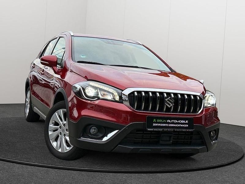 Rot Gebraucht 2020 Suzuki SX4 S-Cross SUV | 16.550 € (Fairer Preis) - Bild 1/4