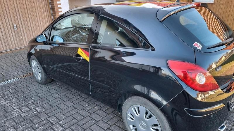 Gebraucht Opel Corsa 90 PS (66 kW) 2007 Schwarz Kleinwagen