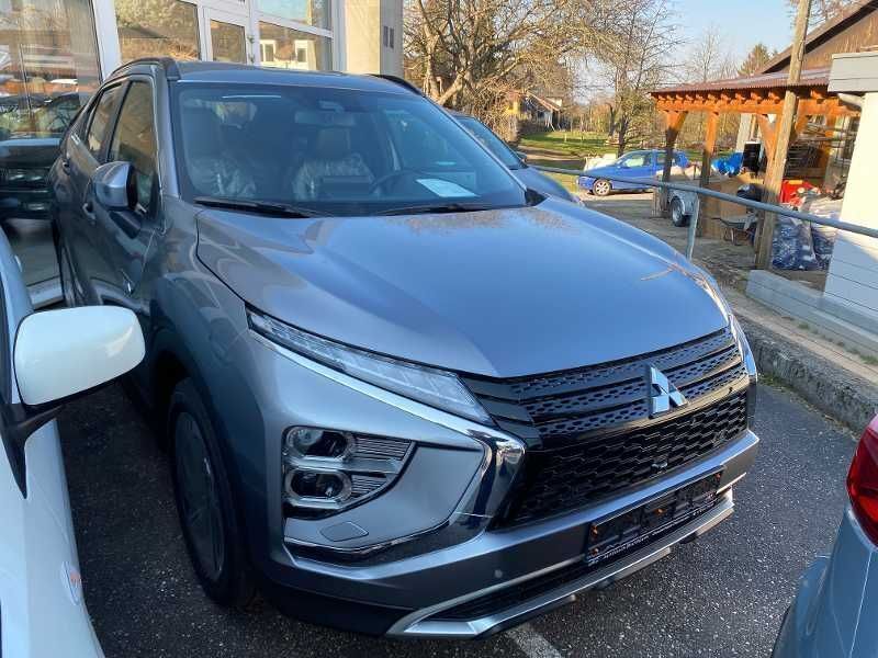 Platinumgrau Neu 2025 Mitsubishi Eclipse Cross Plus SUV | 34.900 € - Bild 1/4
