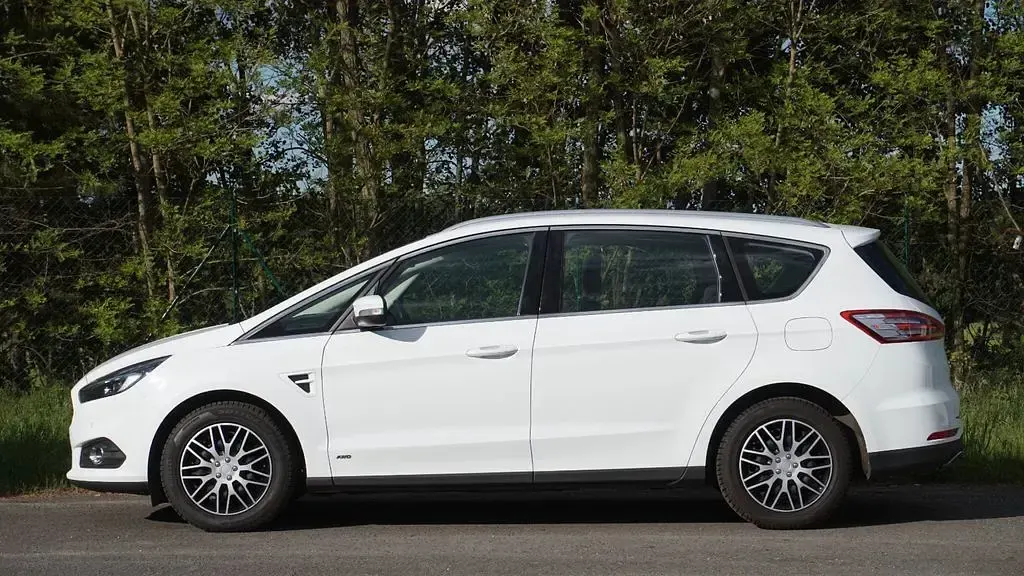Używany Ford S-MAX Ambiente 190 KM (139 kW) 2019 Biały Minivan