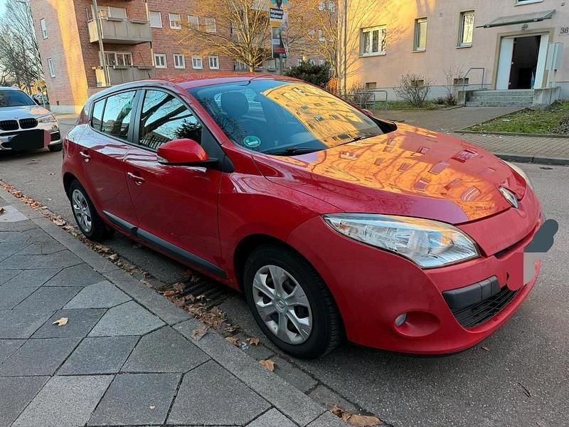Gebraucht Renault Mégane 101 PS (74 kW) 2009 Rot Limousine