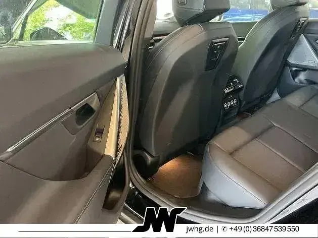 Gebraucht BMW 540 Sport Line 303 PS (222 kW) 2025 Schwarz Limousine