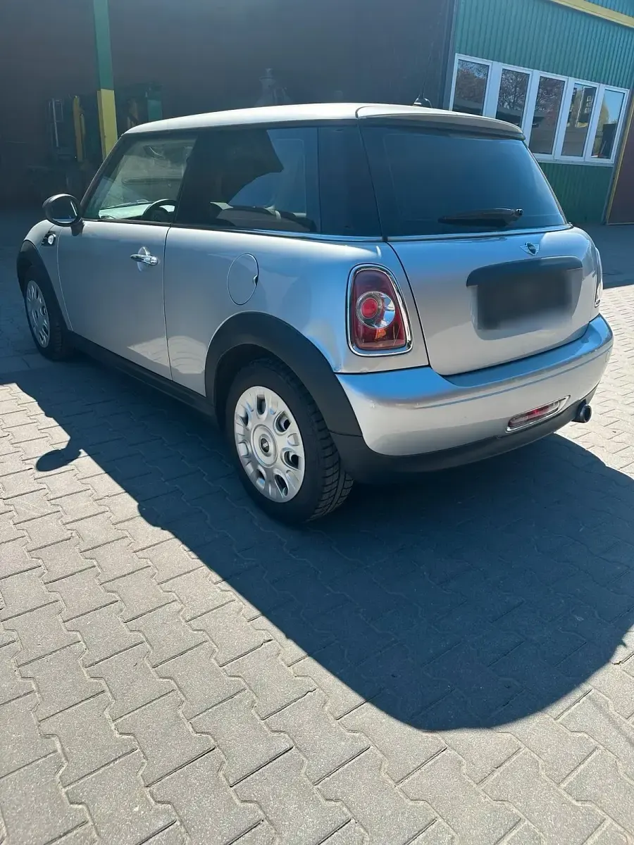 Używany Mini One D 90 KM (66 kW) 2011 Srebrny Hatchback