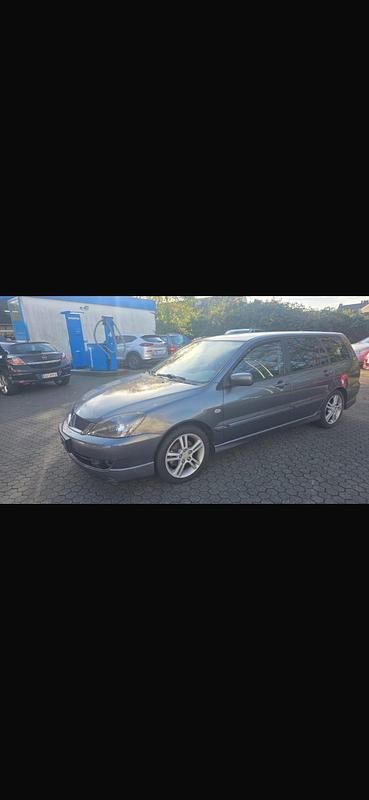 Grau Gebraucht 2007 Mitsubishi Lancer Kombi | 1.350 € (Guter Preis) - Bild 1/4