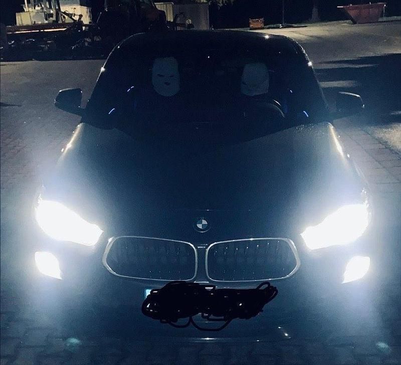 Schwarz Gebraucht 2019 BMW X2 Advantage SUV | 22.999 € (Guter Preis) - Bild 1/4