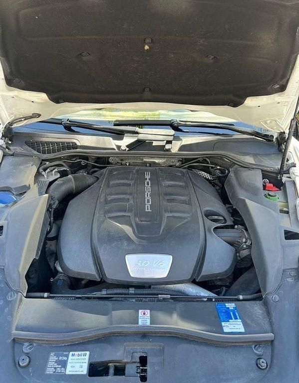 Gebraucht Porsche Cayenne 245 PS (180 kW) 2014 Weiß SUV