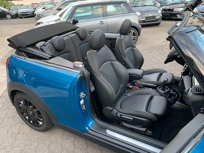 Gebraucht Mini Cooper Cabriolet Classic 136 PS (100 kW) 2022 Island blue (metallic) Cabrio