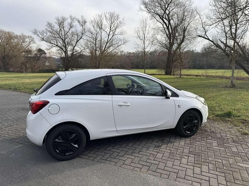 Gebraucht Opel Corsa Edition 69 PS (50 kW) 2016 Weiß Kleinwagen
