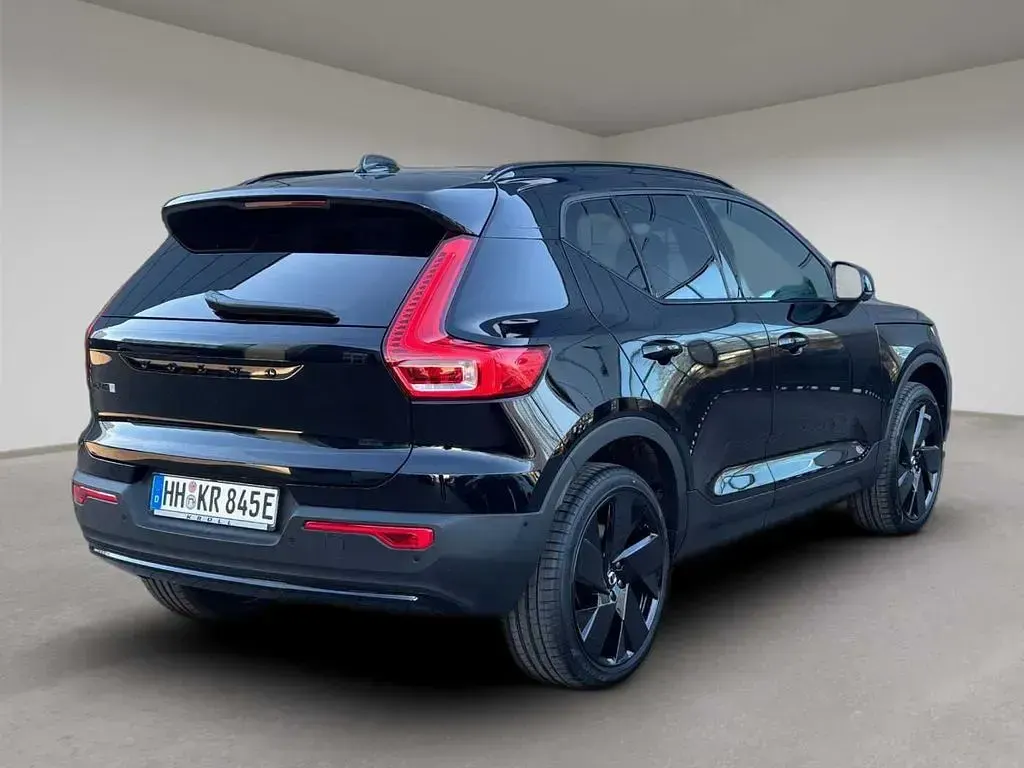 Używany Volvo EX40 185 kW (252 KM) 2026 Czarny SUV