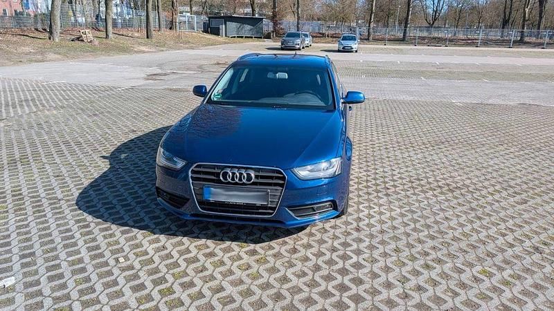 Gebraucht Audi A4 Ambition 170 PS (125 kW) 2012 Blau Kombi