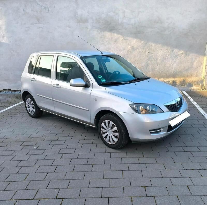 Silber Gebraucht 2006 Mazda 2 Active Kleinwagen | 800 € (Superpreis) - Bild 1/4