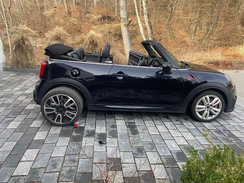 Gebraucht Mini John Cooper Works 231 PS (169 kW) 2024 Blau Kleinwagen