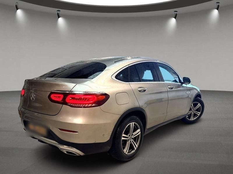 Gebraucht Mercedes GLC200 163 PS (119 kW) 2020 Silber SUV