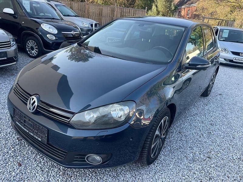 Gebraucht VW Golf VI Team 122 PS (89 kW) 2011 Blau Kleinwagen