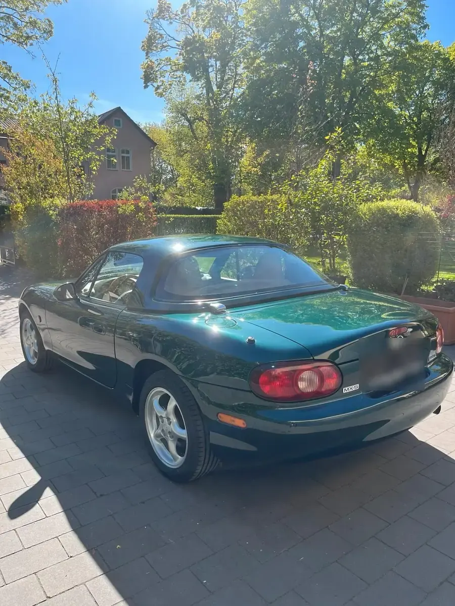 Gebraucht Mazda MX5 Edition 110 PS (80 kW) 2001 Grün Cabrio