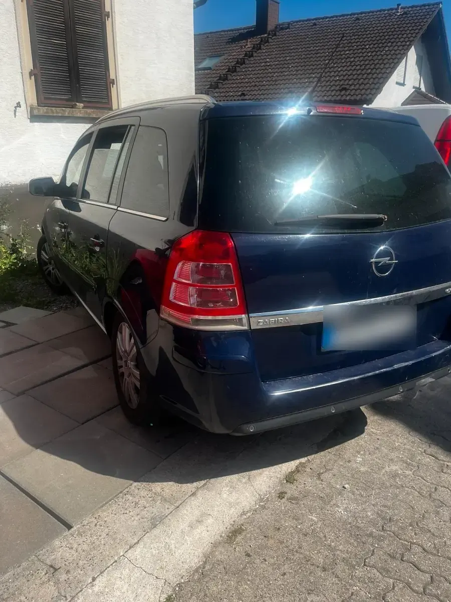 Gebraucht Opel Zafira 116 PS (85 kW) 2011 Blau Van / Kleinbus