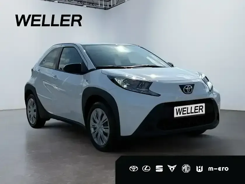 Neu Toyota Aygo Comfort 72 PS (52 kW) 2025 Super white 2 (weiss) Kleinwagen